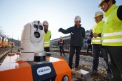 코레일, 인공지능 로봇으로 철도시설물 점검한다!